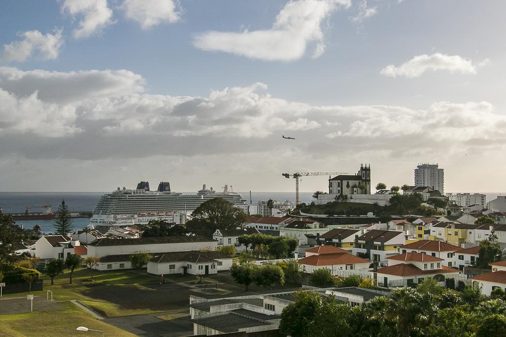 Apartamento Oceanus Apartment Ponta Delgada  Exterior photo